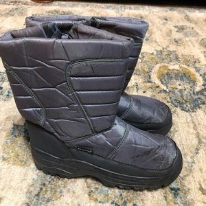 Men’s Snow Boots Size 11